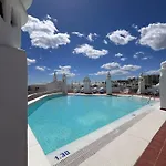 Wonderful In Puerto Marina * 贝纳尔马德纳