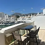 Wonderful In Puerto Marina 公寓 *