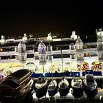 Wonderful In Puerto Marina *