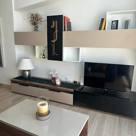 Wonderful In Puerto Marina Apartment