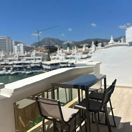 Wonderful In Puerto Marina Apartment *